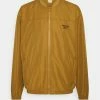 Prix Incroyables Reebok Classic BACKVECTOR - Blouson Bomber vestes col officier homme -Reebok Soldes Boutique 04d498304d404dd5933cb6825150d5f4