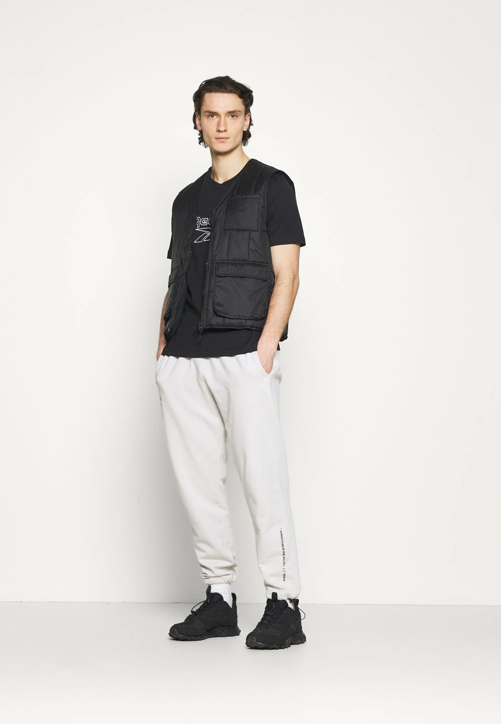 Réduction Reebok Classic VECTOR TEE - T-shirt imprimé t-shirts & polos col rond homme 4 Réduction Reebok Classic VECTOR TEE - T-shirt imprimé t-shirts & polos col rond homme – Image 2