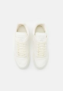 Remise En Ligne Reebok Classic CL LTHR GROW - Baskets basses sneakers rond unisex -Reebok Soldes Boutique 058bd47e653141c6b64843930b2de03c