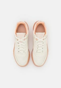 Reebok Classic Bas Prix CLUB LEGACY - Baskets basses sneakers rond femme -Reebok Soldes Boutique 05f2a3020a5e418db0eeb1f0e305288d