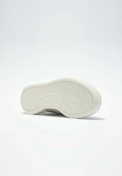 Reebok Classic CLUB C - Baskets basses Bon Rapport Coût-Efficacité baskets & sneakers rond femme -Reebok Soldes Boutique 05f78e54134744d3a6799ceded2133b7