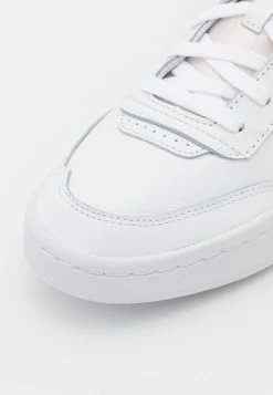 Meilleur Prix Garanti Reebok Classic CLUB C LEGACY REVENGE - Baskets basses baskets & sneakers rond unisex -Reebok Soldes Boutique 05fe624ed6c34b4a9ffb055181046cff