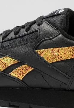 Reebok Classic CLASSIC - Baskets basses Prix Favorable sneakers rond femme -Reebok Soldes Boutique 060143b122e54e3d8c6fa40e1184538d