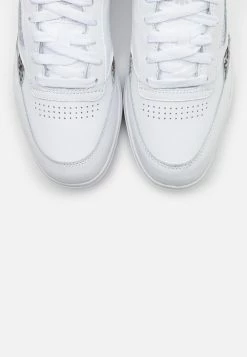 Se Vend Bas Prix Reebok Classic CLUB DOUBLE - Baskets basses sneakers rond femme -Reebok Soldes Boutique 096756705eee4096b6e0348c2af93111