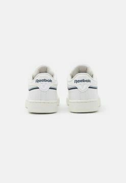 Reebok Classic CLUB C 85 VEGAN UNISEX - Baskets basses Prix Usine baskets & sneakers rond -Reebok Soldes Boutique 0a84a54c322849ad87eef50910a9a2bb