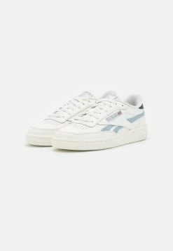 Prix Discount Reebok Classic CLUB C REVENGE - Baskets basses baskets & sneakers rond femme -Reebok Soldes Boutique 0cc46a70e99d48afb82f4b2cf5034d1d