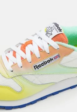 Reebok Classic Réduction CLASSIC DANIEL MOON UNISEX - Baskets basses baskets & sneakers rond -Reebok Soldes Boutique 100a58de1dd349e0be31d66d5d8e5400