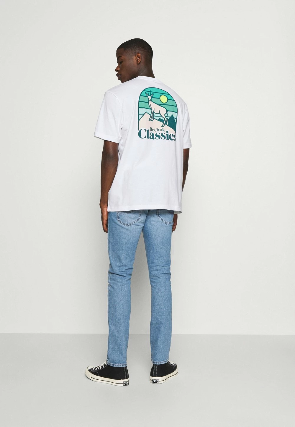Reebok Classic Prix Favorable CAMPING GRAPHIC TEE - T-shirt imprimé t-shirts & polos col rond homme 3 Reebok Classic Prix Favorable CAMPING GRAPHIC TEE - T-shirt imprimé t-shirts & polos col rond homme