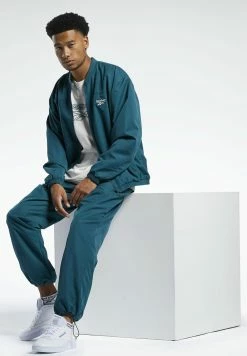 Reebok Classic CLASSIC GRAPHIC FOUNDATION - Blouson Bomber Meilleur Prix Garanti vestes col mao unisex -Reebok Soldes Boutique 12518f3bf08644439fdc79e721449ade