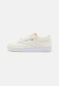 Reebok Classic CLUB C 85 - Baskets basses En promotion baskets & sneakers rond femme -Reebok Soldes Boutique 1ac11ceb9e574807ae4a579a0707bdff