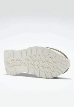 Reebok Classic Première Qualité CLASSIC LEGACY GROW - Baskets basses baskets & sneakers rond unisex -Reebok Soldes Boutique 1cae69ee270a4a8f966cff687bc28d0c