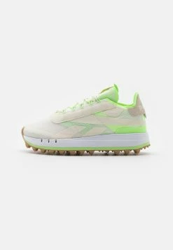 Reebok Classic Soldes En Ligne LEGACY 83 - Baskets basses sneakers rond femme -Reebok Soldes Boutique 1fab2c5ee70945f2861bc026e0ee308b