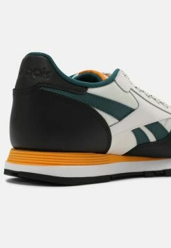 Bas Prix Reebok Classic CLASSIC LEATHER UNISEX - Baskets basses baskets & sneakers rond 14 Bas Prix Reebok Classic CLASSIC LEATHER UNISEX - Baskets basses baskets & sneakers rond -Reebok Soldes Boutique 20a2ad449aed4fa89ac8b69be52caac6