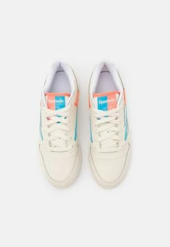 Reebok Classic Baskets basses Produit de première qualité sneakers rond femme -Reebok Soldes Boutique 28240e651f2e404bb2359065b6846621