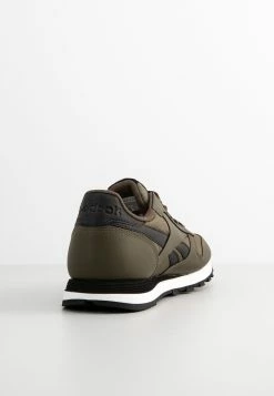 Bas Prix Reebok Classic CL LTHR - Baskets basses baskets & sneakers rond homme -Reebok Soldes Boutique 2a0f817d55fc41b8a4ac93e72288f621