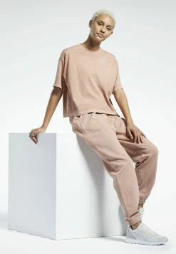 Reebok Classic NATURELLE - Pantalon de survêtement Prix Allégé pantalons normale femme -Reebok Soldes Boutique 3321f67e5abd40e2bf2272680a2bb7fe