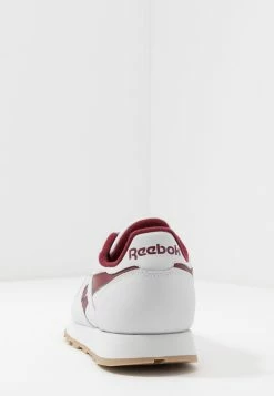 Reebok Classic Baskets basses Prix Aimable sneakers rond unisex -Reebok Soldes Boutique 34a876998dee418795553d145f775248
