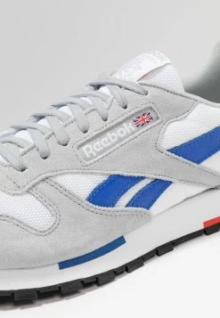 Reebok Classic Baskets basses Haute Qualité sneakers rond unisex -Reebok Soldes Boutique 38cdcf5b6d744d1990e835f934d8741c