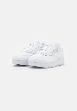 Reebok Classic Prix Aimable CLUB C DOUBLE - Baskets basses baskets & sneakers rond femme -Reebok Soldes Boutique 3a36e72afbbc4c129e69a333d7bcb658