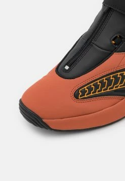 En promotion Reebok Classic ANSWER IV - Baskets montantes sneakers rond homme -Reebok Soldes Boutique 3dd96bae5a6b446f8b67845e6adcd803