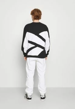 Reebok Classic Prix Allégé BACKVECTOR CREW - Sweatshirt pulls et gilets col rond homme