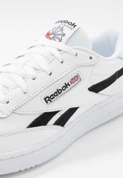 Reebok Classic CLUB C REVENGE MU - Baskets basses Prix Raisonnable baskets & sneakers rond unisex -Reebok Soldes Boutique 4060b180cf2444f2a4be0f95bd68ccd4