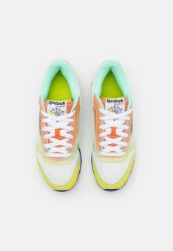 Reebok Classic Réduction CLASSIC DANIEL MOON UNISEX - Baskets basses baskets & sneakers rond -Reebok Soldes Boutique 411d67a17f634e16ae2a2654a9182ccb