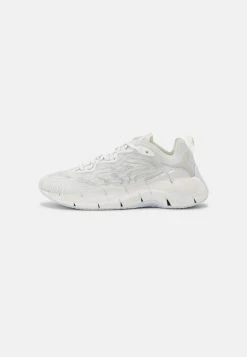 Reebok Classic ZIG KINETICA II UNISEX - Baskets basses Prix Acceptable sneakers rond -Reebok Soldes Boutique 47b080e0aea34fa1b6d2c3c5cf6b4e42