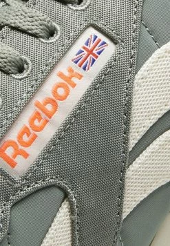 Vendre Reebok Classic CLASSIC LEATHER REECYCLED SHOES - Baskets basses sneakers rond unisex -Reebok Soldes Boutique 4e47669e11424f3b91dbbcb33f02a1c6