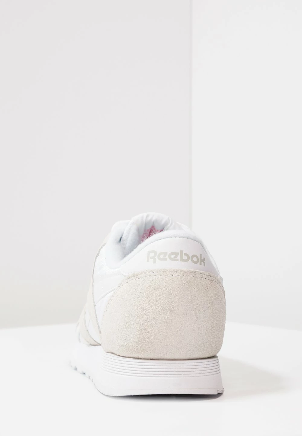 Reebok Classic CLASSIC LEATHER NYLON BREATHABLE UPPER SHOES - Baskets basses Pas Cher sneakers rond femme 7 Reebok Classic CLASSIC LEATHER NYLON BREATHABLE UPPER SHOES - Baskets basses Pas Cher sneakers rond femme – Image 5