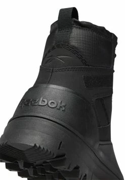 Reebok Classic Vendre-Réclame CLUB C CLEATED MID - Baskets montantes sneakers rond femme -Reebok Soldes Boutique 51340bc144fd4c1a9db39cb5f8f43a5d