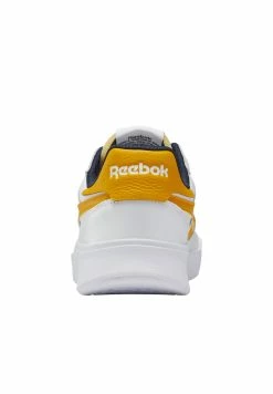 Reebok Classic Prix Ourlé CLUB C LEGACY REVENGE - Baskets basses baskets & sneakers rond unisex -Reebok Soldes Boutique 6325bd15fb574bb2926d003f18ef160d