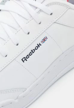 Reebok Classic AD COURT UNISEX - Baskets basses Prix Avantageux baskets & sneakers rond -Reebok Soldes Boutique 63cb8211916c4d679a7ebc77c4e84621