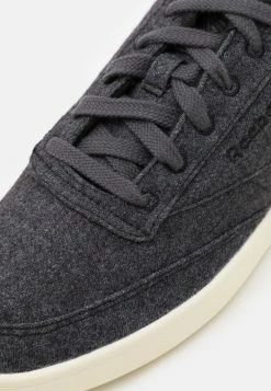 Prix Jamais Vus Reebok Classic CLUB C W&C UNISEX - Baskets basses sneakers rond -Reebok Soldes Boutique 678a4730c64f4e0f97c65fea631fef50