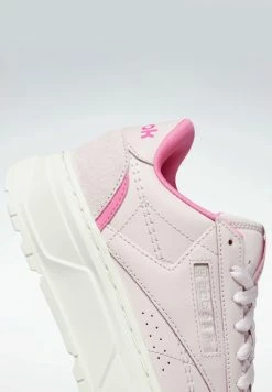 Reebok Classic Prix Compétitif CLUB C DOUBLE - Baskets basses sneakers rond femme -Reebok Soldes Boutique 67e65e4e6bf54d8e8d60736d35bd5a53