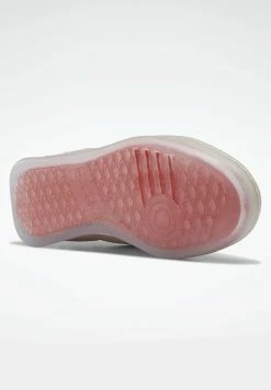 Reebok Classic CLUB C LEGACY - Baskets basses Marchandise de première qualité baskets & sneakers rond unisex -Reebok Soldes Boutique 685ae4edb5ce494fbc2554fab112c20d