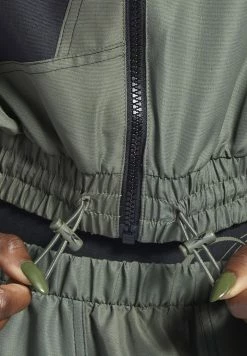 Reebok Classic Pas Cher Veste de survêtement vêtements col officier femme 10 Reebok Classic Pas Cher Veste de survêtement vêtements col officier femme -Reebok Soldes Boutique 6a9afaa3256e4454b5dcddbc48f865e9