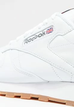 Reebok Classic CLASSIC LEATHER LOW-CUT DESIGN SHOES - Baskets basses Prix Avantageux baskets & sneakers rond unisex -Reebok Soldes Boutique 6bbb535ad3f842e3a106d2b6fddc11a0