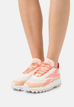 Remise En Ligne Reebok Classic LEGACY 83 - Baskets basses sneakers rond femme