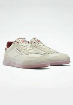 Reebok Classic CLUB C LEGACY - Baskets basses Marchandise de première qualité baskets & sneakers rond unisex -Reebok Soldes Boutique 7430763132274ea389924a0b12dc025c