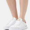 Bon Rapport Coût-Efficacité Reebok Classic AD COURT - Baskets basses sneakers rond femme -Reebok Soldes Boutique 79b55587646c47dc94723543e15d3ec5