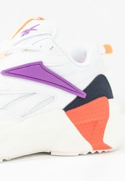 Reebok Classic Prix Acceptable AZTREK DOUBLE POPS LIGHT CUSHION SHOES - Baskets basses sneakers rond femme -Reebok Soldes Boutique 80741603c0fe4e0fbcda0e6848d5e241