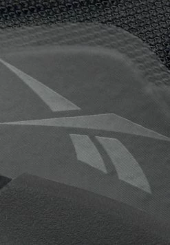 Soldes Reebok Classic Baskets basses baskets & sneakers laçage unisex -Reebok Soldes Boutique 8300a64d2e554e158fd6e1d6acb296d4