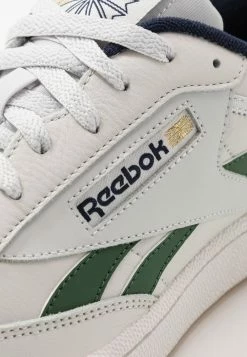 Reebok Classic CLUB REVENGE - Baskets basses Qualité Fiable sneakers rond unisex -Reebok Soldes Boutique 88d54efb23e54db2959b8422bcfc65e2