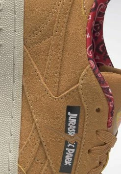 Vendre Reebok Classic JURASSIC PARK CLUB - Baskets basses chaussures fitness enfant -Reebok Soldes Boutique 91f06e049fcb44ea8585e3fed2fb0bcc