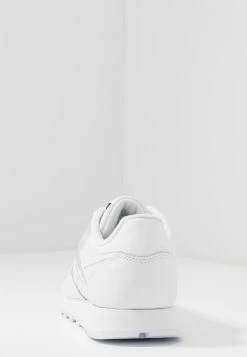 Reebok Classic Faible Prix CLASSIC - Baskets basses sneakers rond femme -Reebok Soldes Boutique 943de0365f874ba68bd31c98290eb692