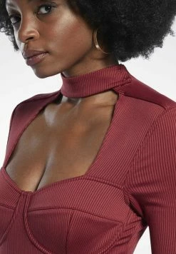 Reebok Classic Qualité garantie 100% Combinaison combinaisons & salopettes col officier femme -Reebok Soldes Boutique 9594164c8ede4270b532df71ea275ade