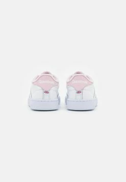 Reebok Classic CLUB C 85 - Baskets basses Prix De Lancement sneakers rond femme -Reebok Soldes Boutique 95b50d0cb7af40ddb7cbc70712b6749f
