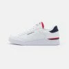 Reebok Classic AD COURT UNISEX - Baskets basses Prix Avantageux baskets & sneakers rond -Reebok Soldes Boutique 97a6d74eeff744c6a450eed1333236e8