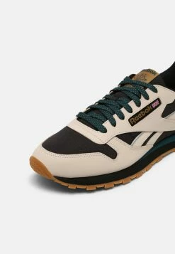 Reebok Classic Prix Acceptable CLASSIC LEATHER UNISEX - Baskets basses baskets & sneakers rond -Reebok Soldes Boutique 9b012647740c4025b929babbf8568649